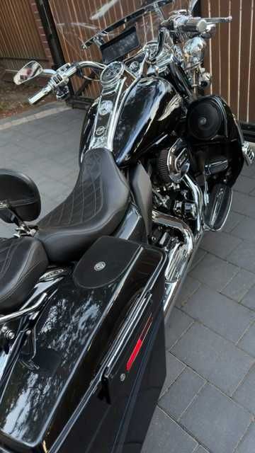 Harley Road King CVO Limited 2013