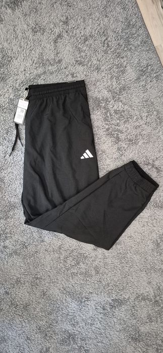 Spodnie męskie adidas nowe Essentials Small Logo