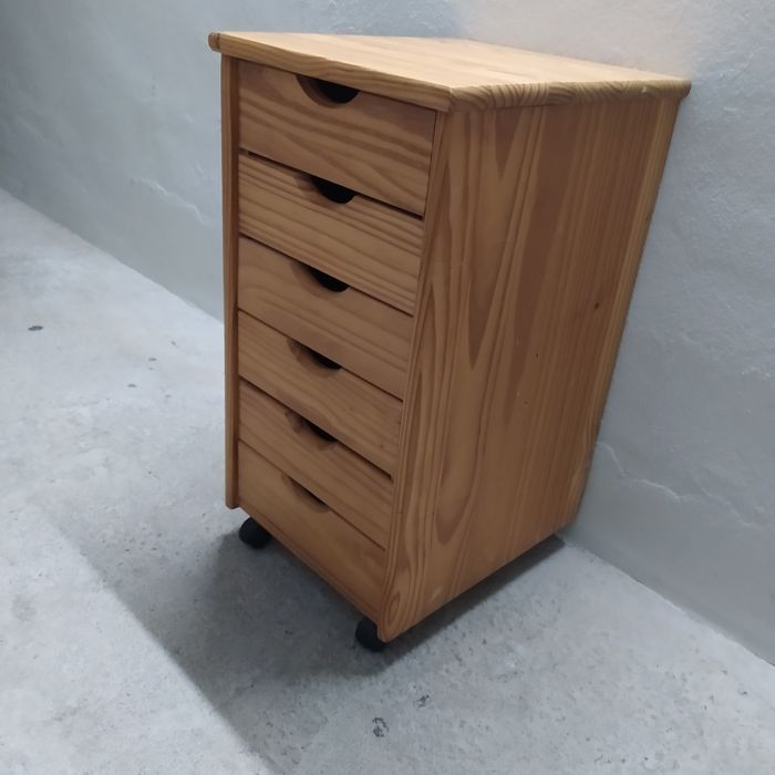 Szafka drewniana, sosnowa, 6 szuflad