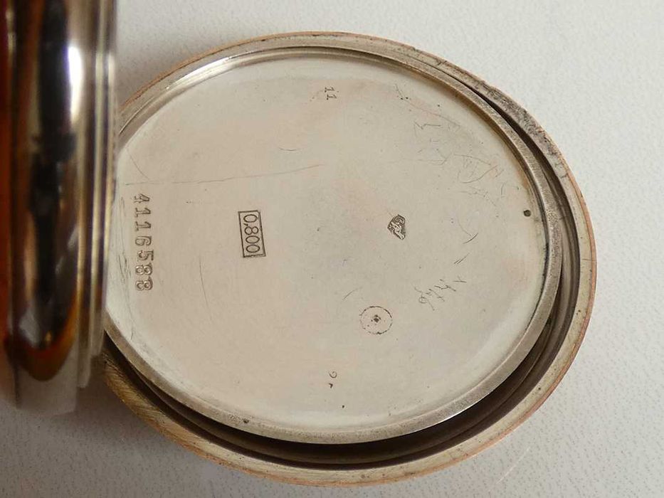 Longines w srebrnej kopercie