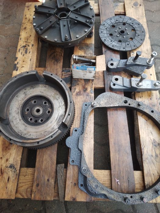 Koło zamachowe łącznik wstawka C360 3P Perkins