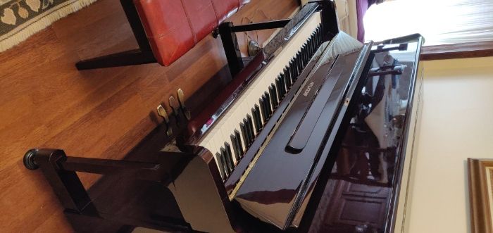 Vendo Piano Vertical Hyundai U-838N (Fabrico Coreano)