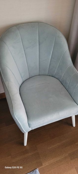 Cadeirões novos verde água