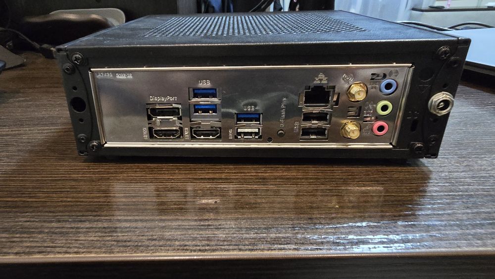 Потужний міні ПК R7-5700g/32RAM/256SSD