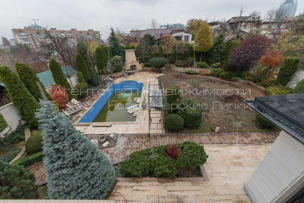 Продаж нового будинку 570 кв м вул Товарна Печерськ Генератор