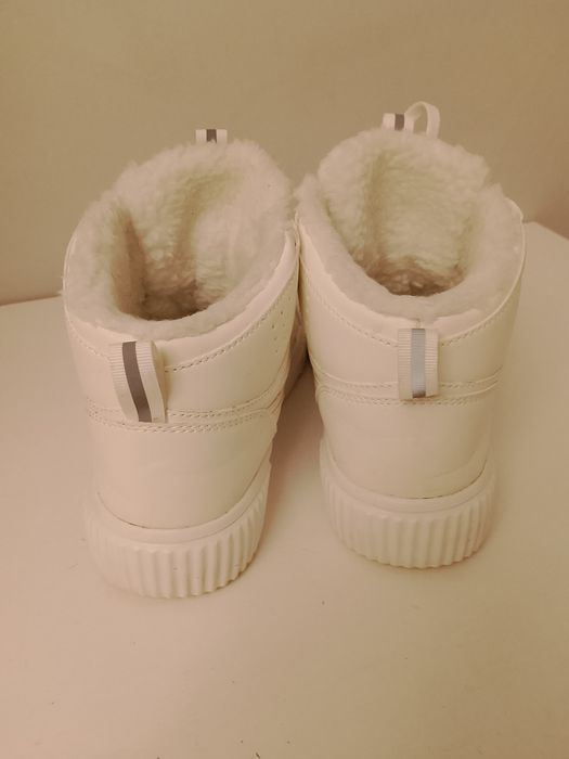 Buty zimowe białe
