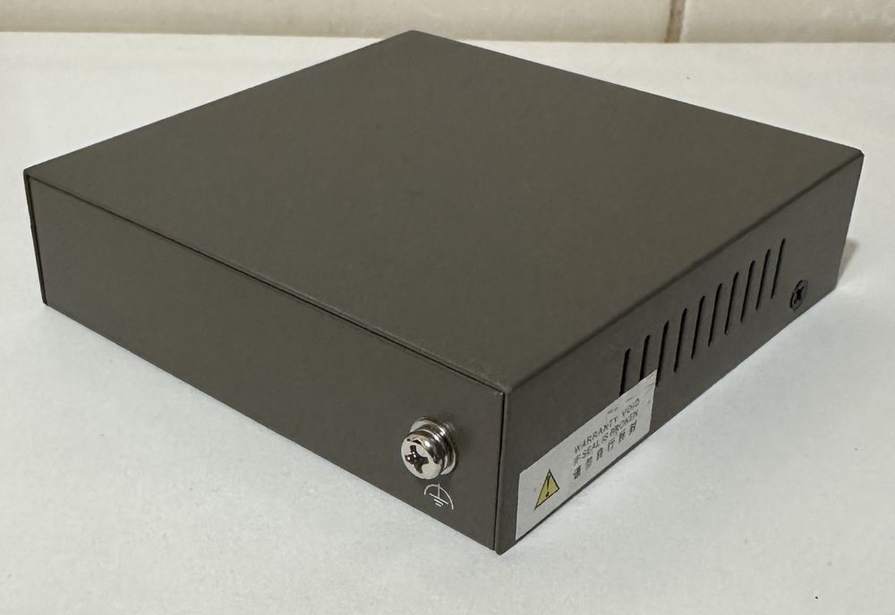 Switch Tenda TEG1105PD Gigabit PoE P 4xPoE OUT + 1xPoE IN