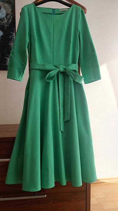 Elegancka sukienka, wesele, bankiet