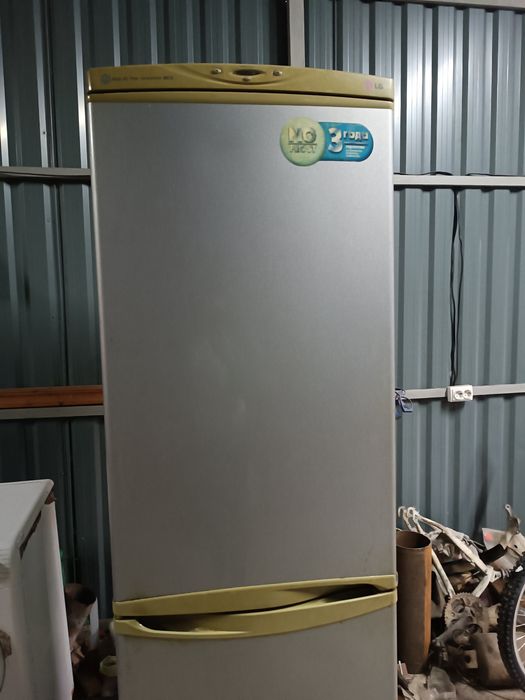 Продам холодильник LG