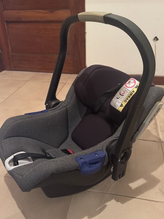 Carrinho de bebe com ovo