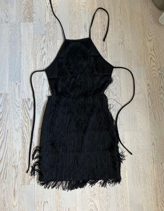 Сукня з бахромою