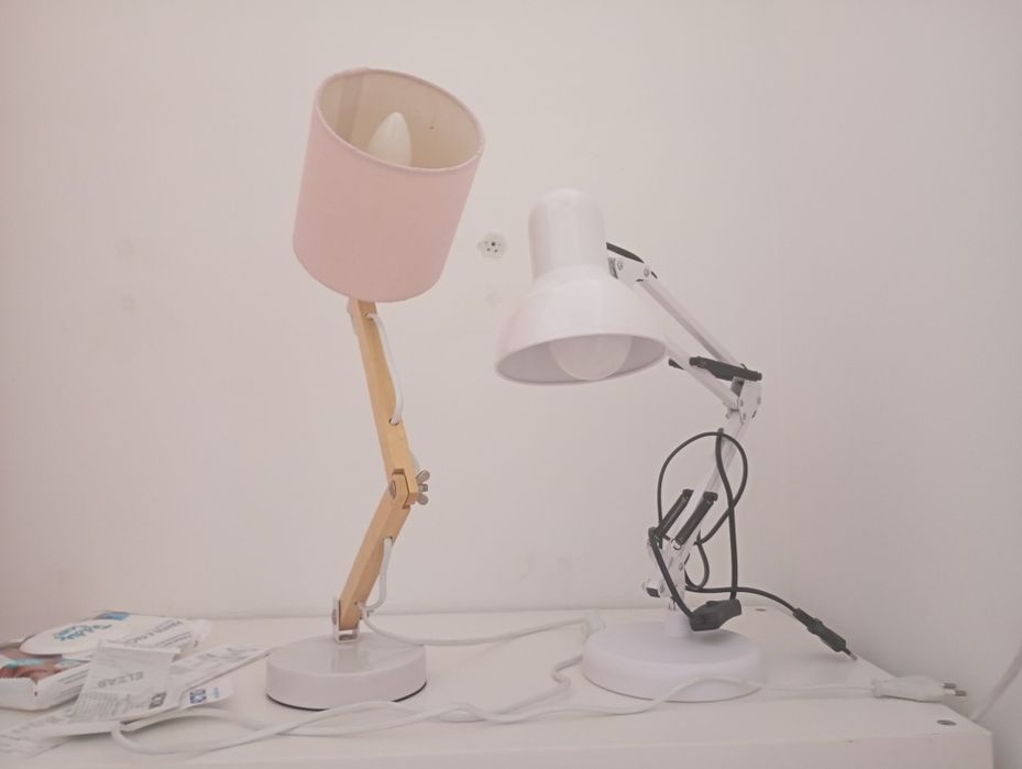 Regał lampa półka stół