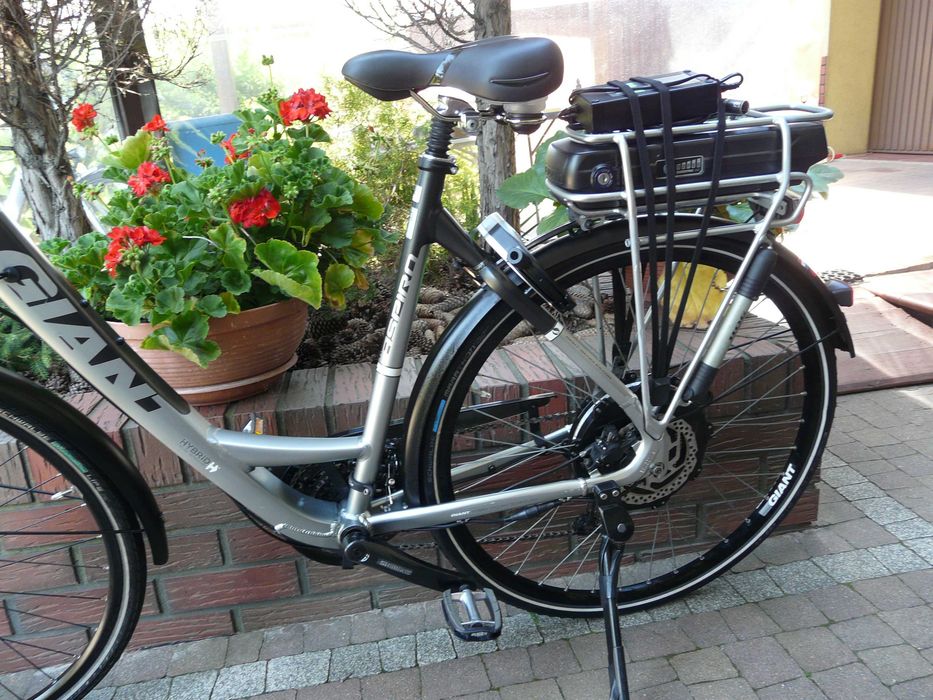 Rower elektryczny GIANT Aspiro Hybrid 28"/55 L, Deore, Niderland