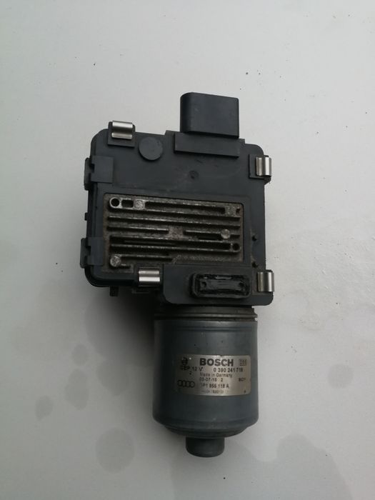 Моторчик двірників audi a3p8