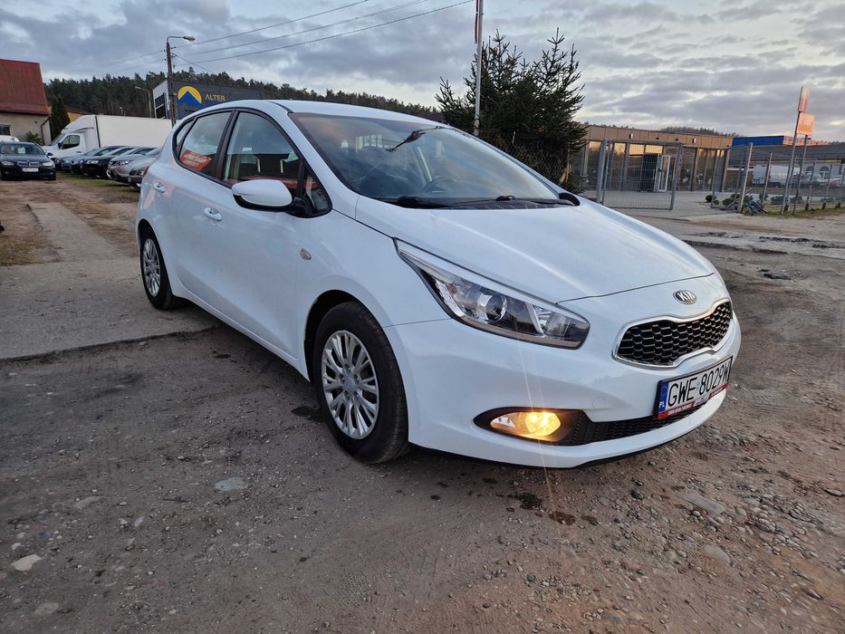 Kia Ceed Sprowadzony ! Zarejestrowany ! 5 Drwi ! Benzyna ! Hak ! 2013r