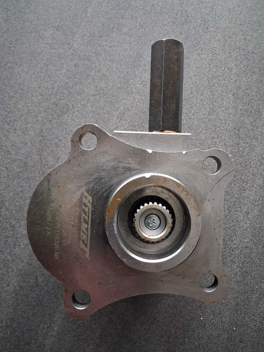 Pompa hydrauliczna wspomagania do ZETOR