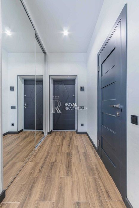 Продаж Дуплекс Київ Осокорки КМ Great Osocor 3 кімнати 114 м² Генератор Камін Тераса Барбекю Зарядка для електромобіля Автономність - More