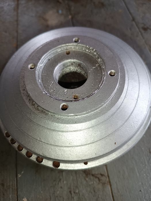 Запчастини на Муравей