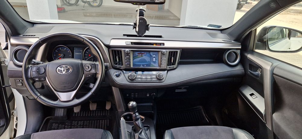 Toyota rav4 2.0 DIESEL 143 km , 2016r