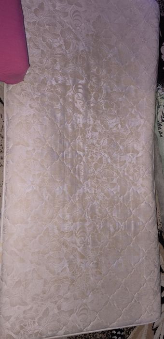 Матрас пружинний б/у 90*190см