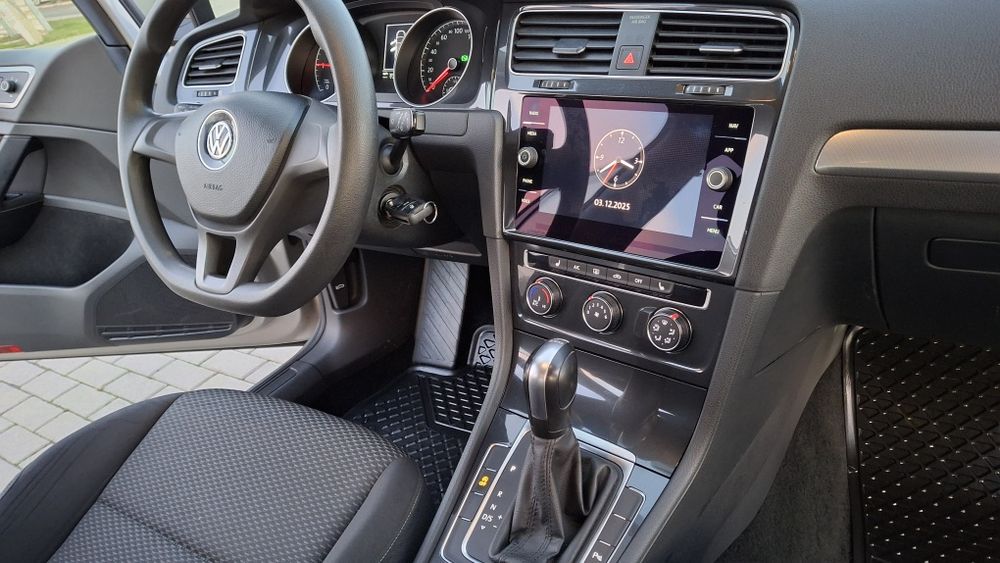 Продам Гольф 7 1.6 диз.Автомат.20р.