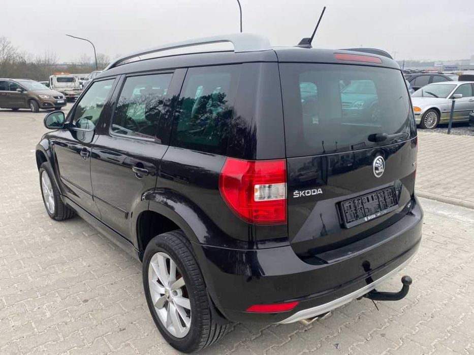 Бампер Skoda Yety запчастини Шкода Єті Йети разборка