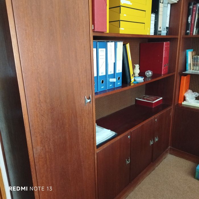 Móvel estante madeira maciça 1,90cm altura