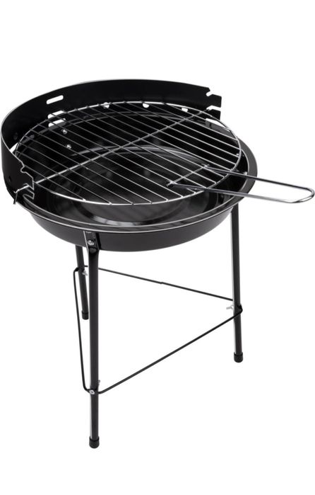 гриль на дерев'яному вугіллі марки "GRILL MEISTER".