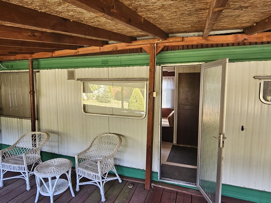 Domek holenderski z tarasem