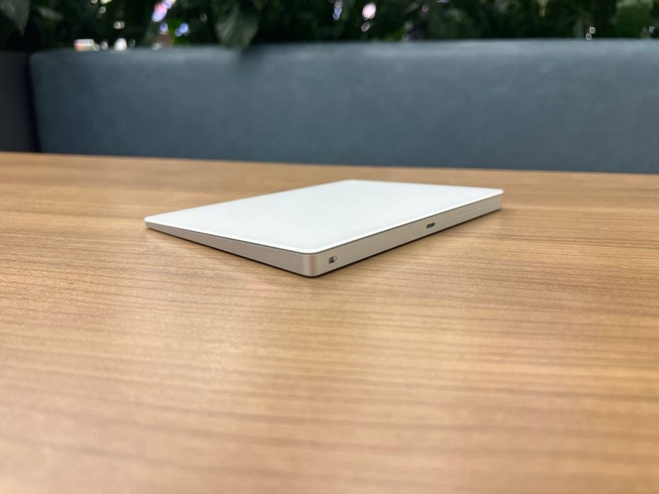 401-Apple Magic Trackpad 2