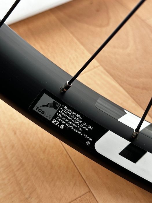 MTB Колесо Rear 27.5'’ - Втулка SRAM MTH746s / Обод WTB ST i40