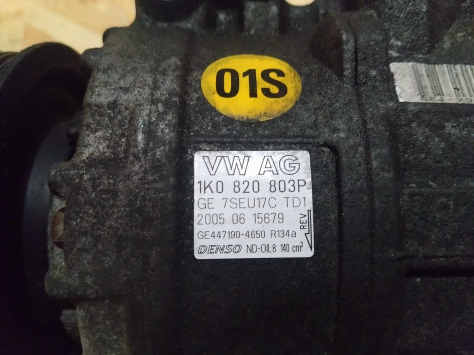Компресор кондиціонера Golf 5 Passat B6 Touran Caddy A3 1K0820803P
