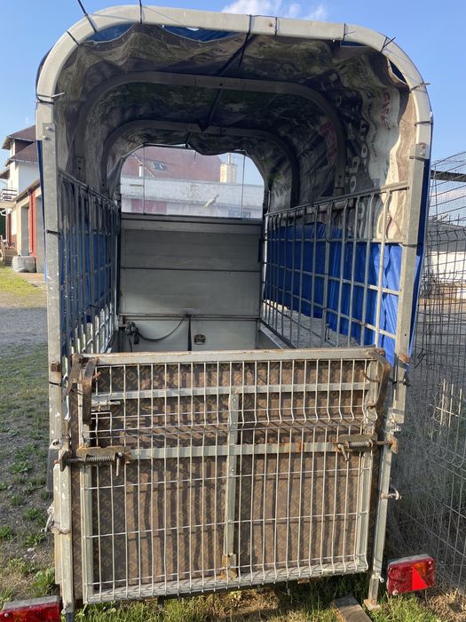 Przyczepka do przewozu Koni , Bydła