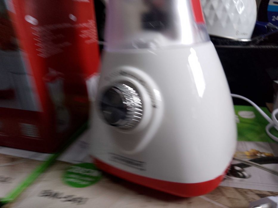 BLENDER KIELICHOWY SZKLANY do owoców i warzyw Kruszy Lód mocny bardzo