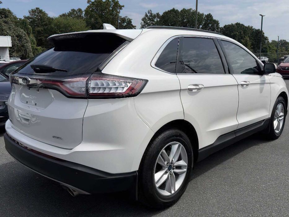 Ford Edge      2017