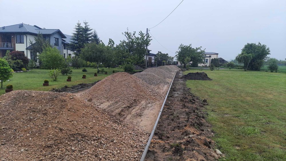 Transport Materiałów Sypkich i Usługi : Piasek , Żwir , Ziemia siana