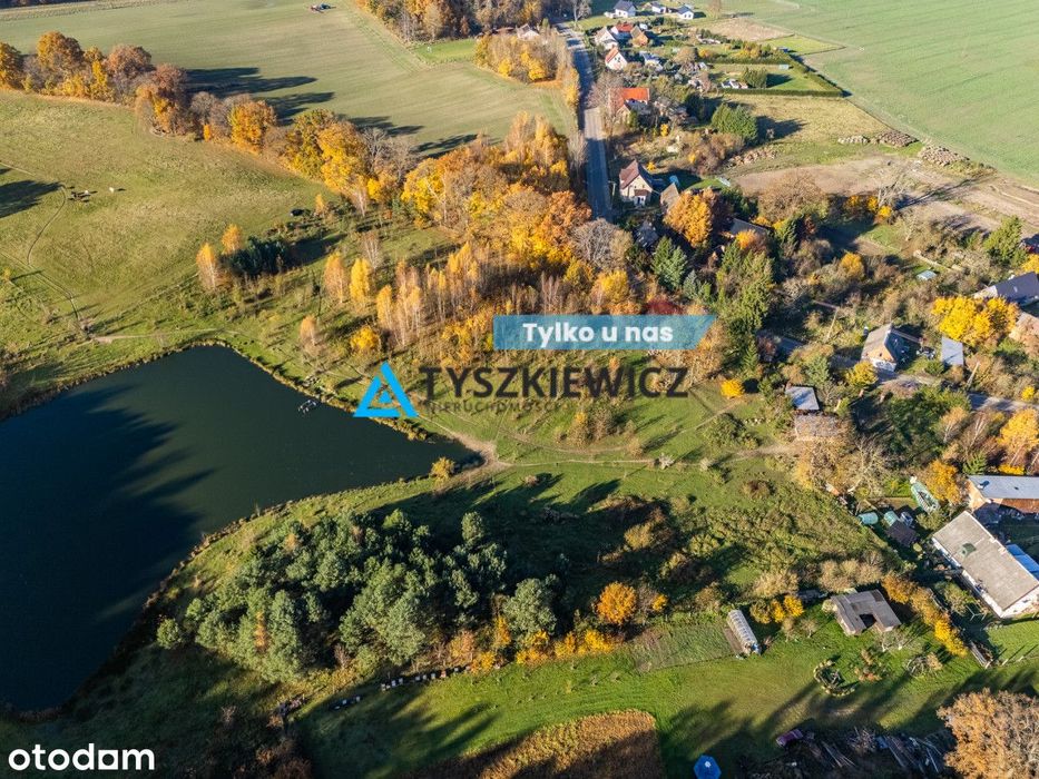 Działka zabudowana, uzbrojona przy głównej drodze!
