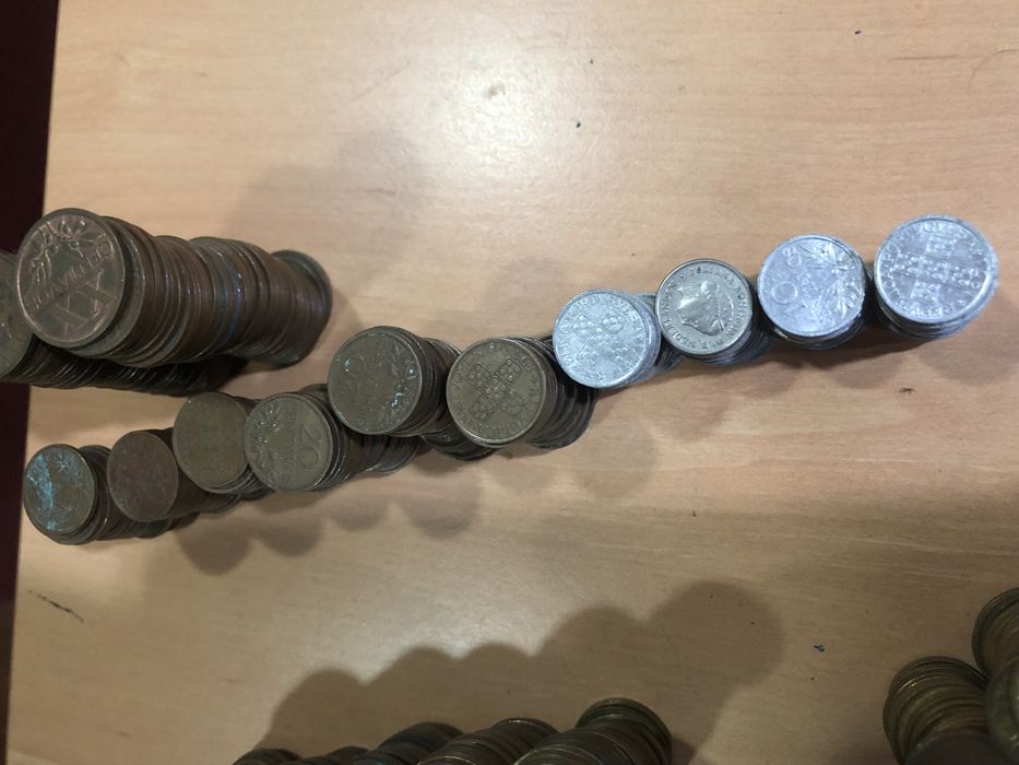 Lote de moedas de escudo