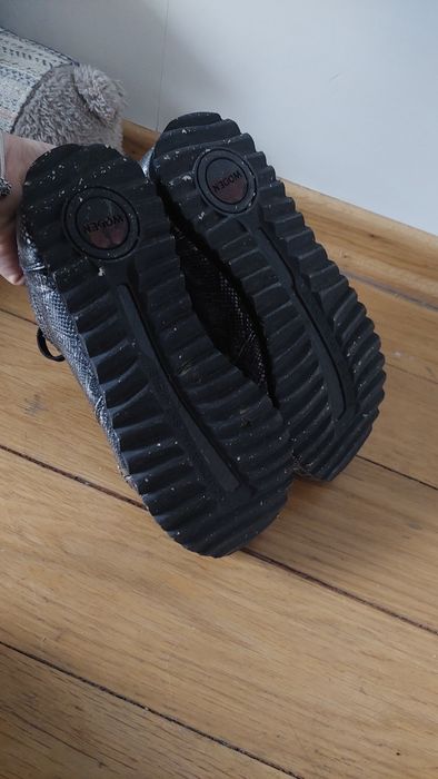 WODEN niesamowite srebrne skórzane sneakersy r.37