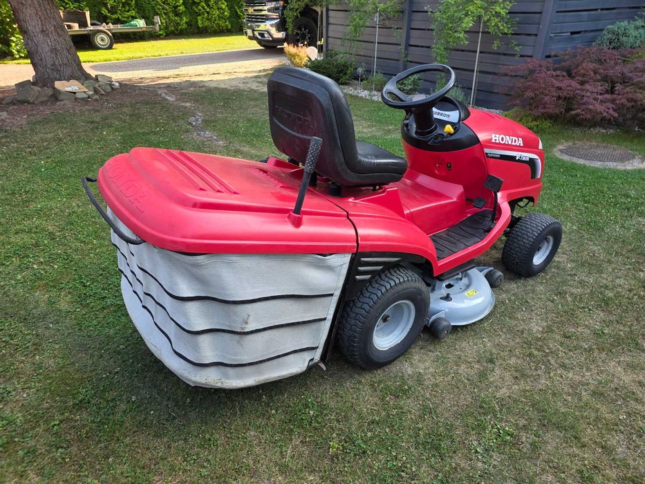 Traktorek kosiarka Honda 2417 kosz hydro