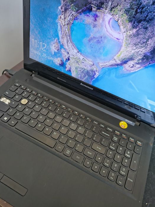 Laptop Lenovo, stary typ