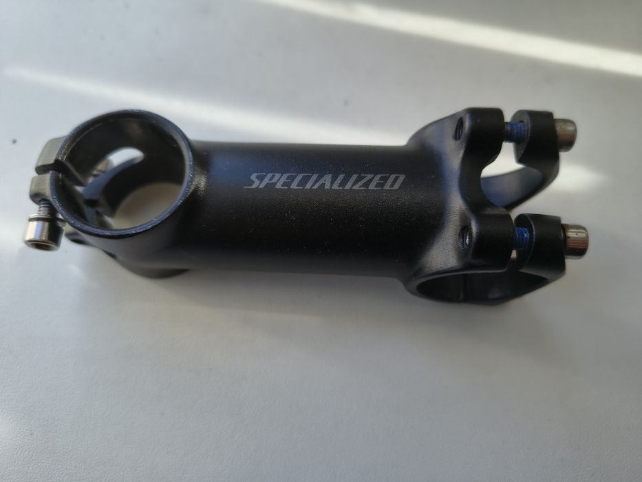 Mostek Specialized XC, 3D-forged alloy, 4-bolt, 6-degree rise 31,8mm  90mm MTB tylko 110g

HANDLEBARS