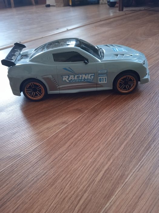 Продам машинку...