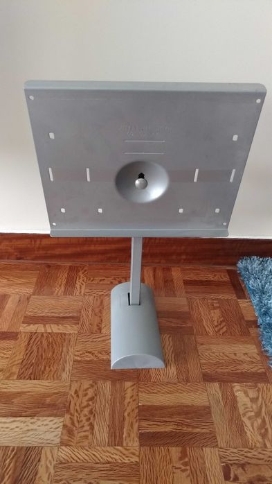 Suporte para tv das antigas, pequena