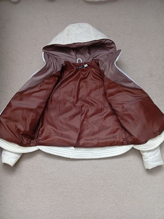 Курточка  жіноча