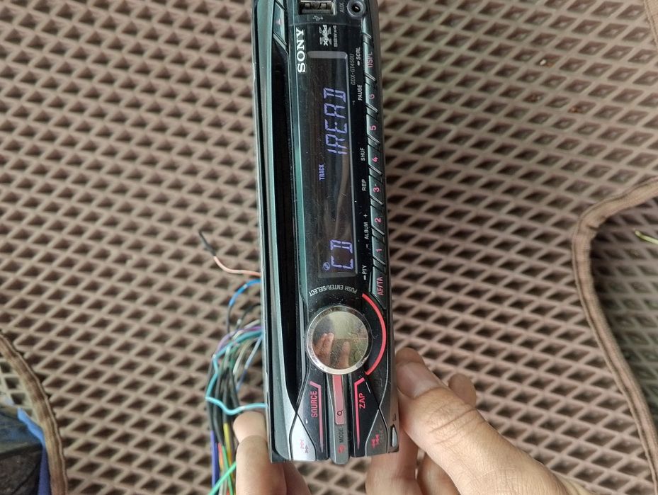 Продам автомагнітолу фірми Sony CDX-GT450U