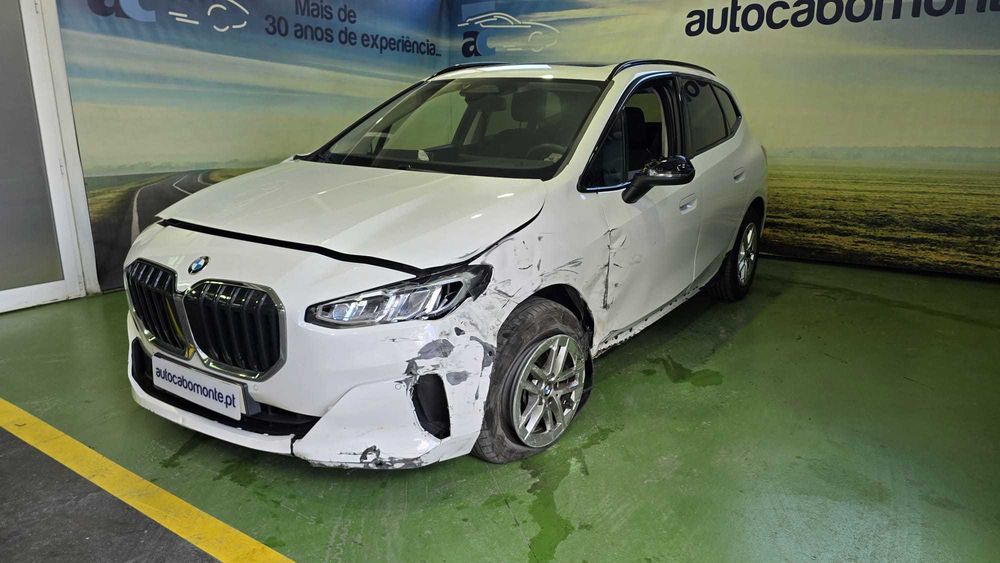 BMW 218d Active Tourer Auto  -  Salvado