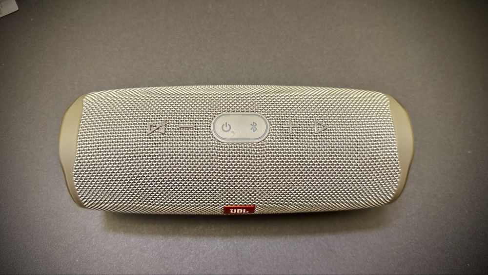 Портативна колонка JBL Charge 4