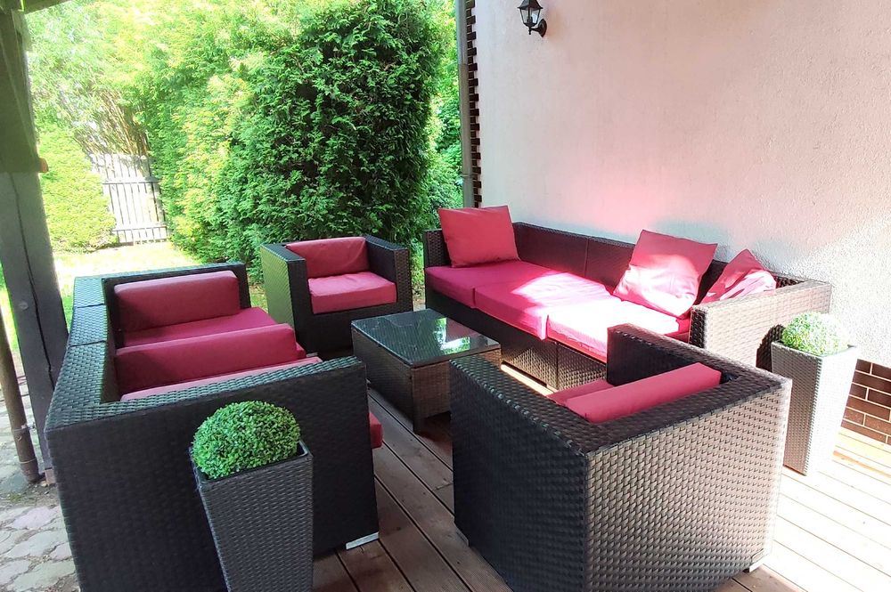 Dom dla max 20 osób. Balia z jacuzzi, sauna, bilard, tenis stołowy