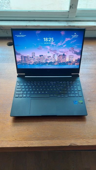 Portátil Gaming HP Victus 15 i7 RTX 3050 16GB RAM SSD 512GB – Excelente Estado